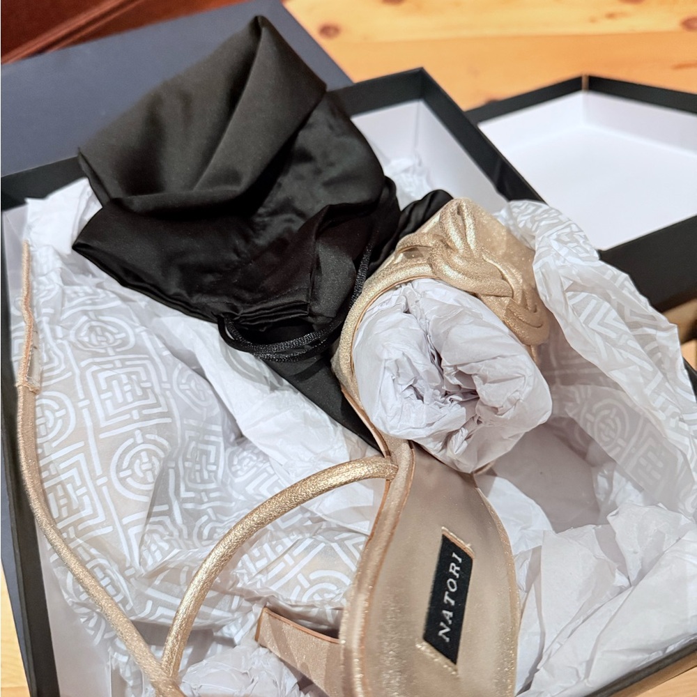 Natori Chizu Suede Knotted Bow Platform Heel